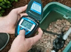 DRIP IRRIGATION DIG 710A-100 - Series Single Station Battery Operated Irrigation Controller With 1" In-line Valve