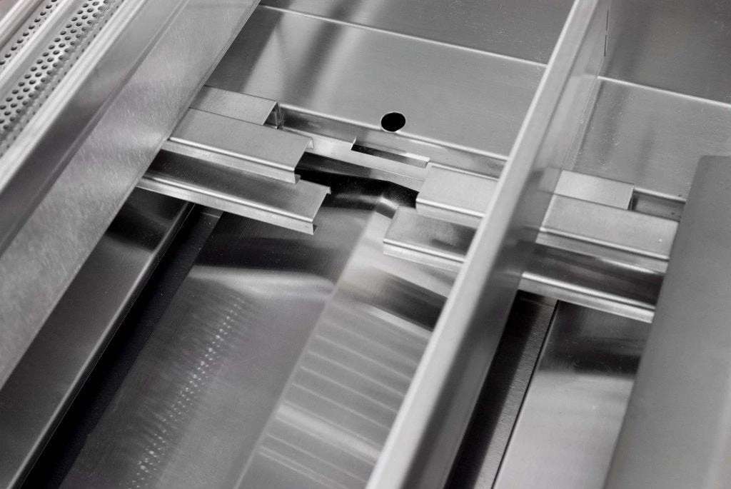 BLZ-3LBM-LP/NG Blaze Prelude LBM 25″ 3-Burner Gas Grill 5 BLZ-3LBM-LP/NG Blaze Prelude LBM 25″ 3-Burner Gas Grill