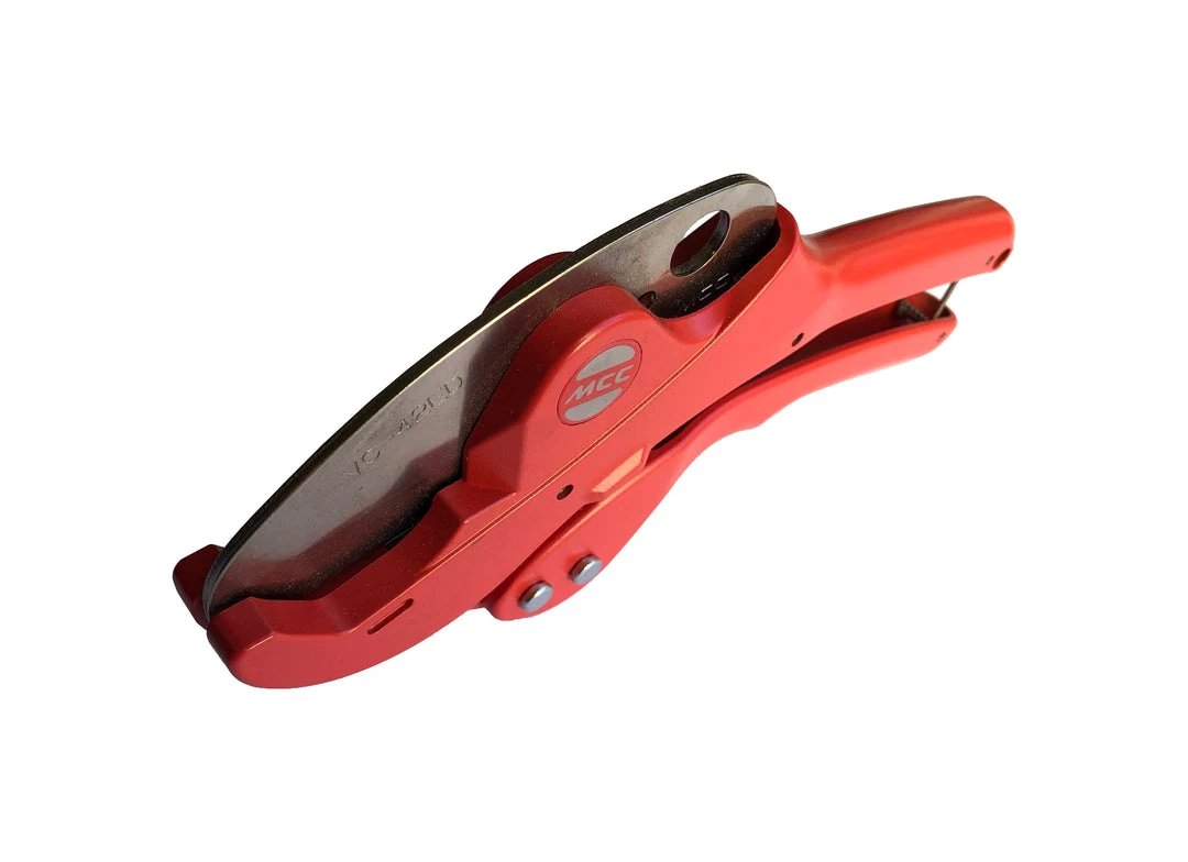 MCC USA MCC VC-0342 - PVC & CPVC Pipe Cutter Ratcheting 1¼''(up To 1 5/8'') Professional Grade 4 MCC USA MCC VC-0342 - PVC & CPVC Pipe Cutter Ratcheting 1¼''(up To 1 5/8'') Professional Grade
